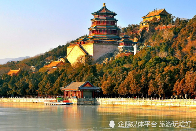 世上宏伟的皇家园林，位于中国北京西郊，历经百年风雨沧桑