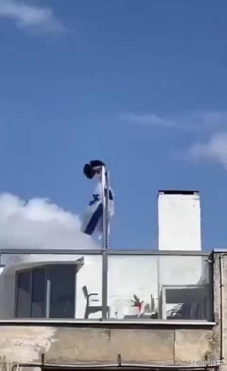 这只乌鸦突然扯下以色列国旗，将会预示着什么？