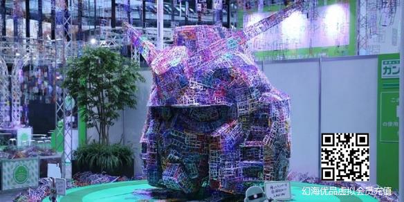提倡环保减少污染 万代展示回收板件制成巨型高达头雕